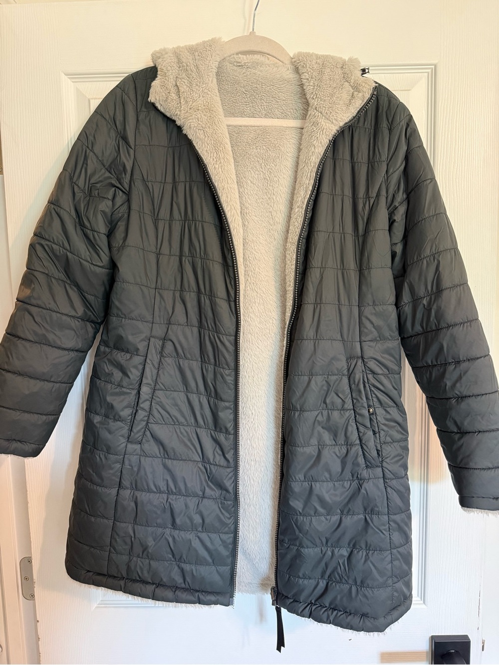 Free Country Women's Reversible Charcoal/Grey Quilted Puffer Coat with Sherpa